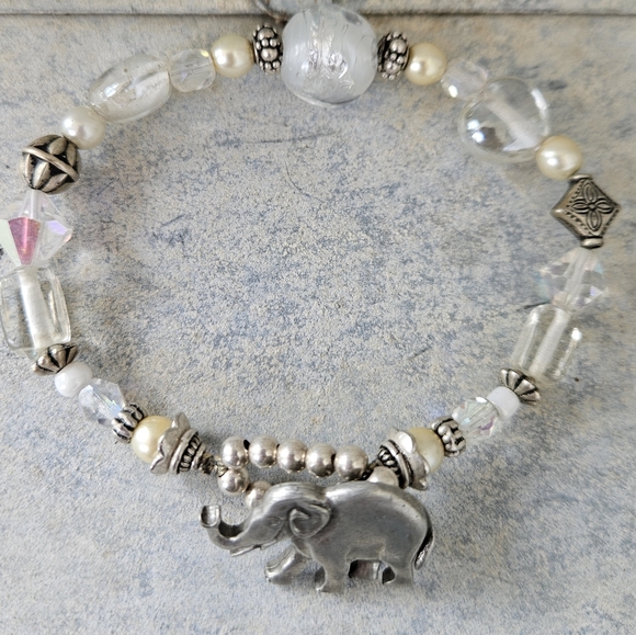 Handmade Elephant Bracelet - Picture 3 of 10